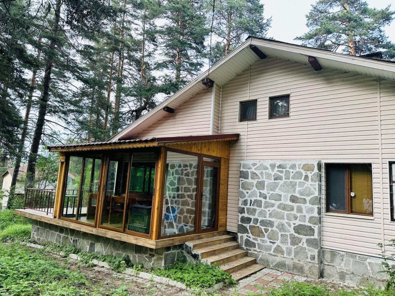 Вила Данели Tsigov Chark Luaran gambar